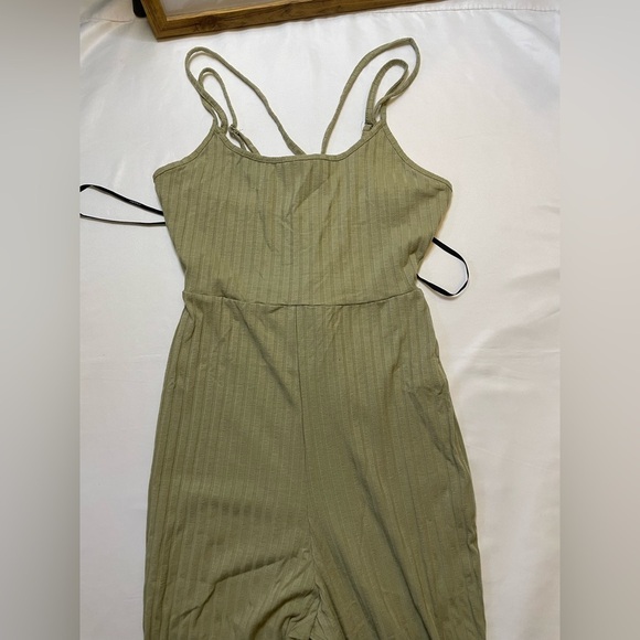 Forever 21 size small green jumpsuit - Picture 2 of 6